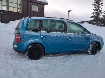 Usata VW Touran Trendline 116 CV (85 kW) 2003 Blu Monovolume