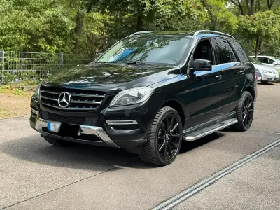 Gebraucht Mercedes ML350 258 PS (189 kW) 2015 Schwarz SUV