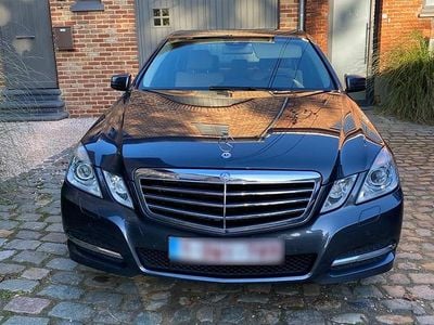 Beige Gebraucht 2012 Mercedes E200 Avantgarde Limousine | 15.500 € (Fairer Preis)