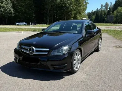 Gebraucht Mercedes C180 AMG 194 PS (142 kW) 2012 Schwarz Coupé