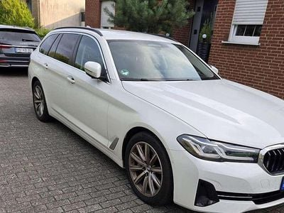 Gebraucht BMW 530 Sport Line 286 PS (210 kW) 2021 Weiß Kombi