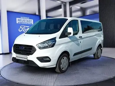 Używany Ford Transit Custom Trend 131 KM (96 kW) 2022 Biały Minivan