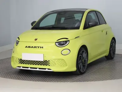 Gebraucht Abarth 500e Scorpionissima 113 kW (154 PS) 2024 Grün Kleinwagen
