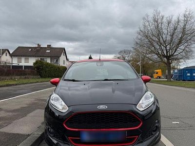 Second-hand Ford Fiesta ST-Line 140 CP (102 kW) 2017 Negru Hatchback