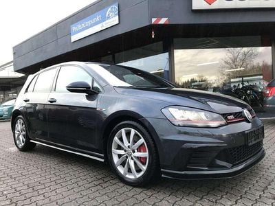 Gebraucht VW Golf VII GTI Clubsport 265 PS (194 kW) 2016 Carbon steel grey metallic Kleinwagen