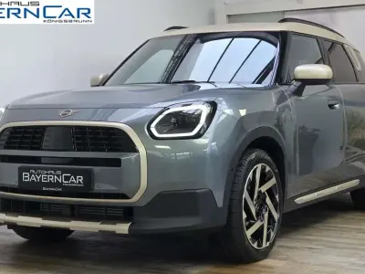 Gebraucht Mini John Cooper Works Favoured 170 PS (125 kW) 2025 (0c71) smokey green metallic Kleinwagen