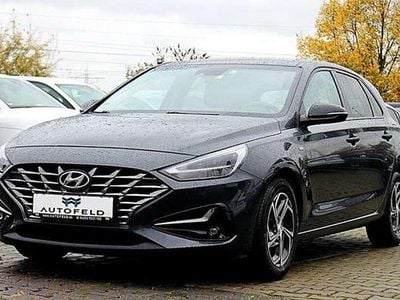 Gebraucht Hyundai i30 Intro Edition 120 PS (88 kW) 2020 Grau Limousine