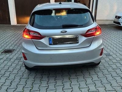 Second-hand Ford Fiesta Cool & Connect 86 CP (63 kW) 2019 Argintiu Hatchback