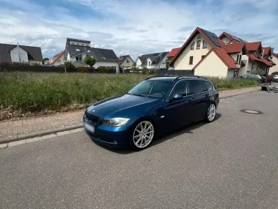 Gebraucht BMW 325 217 PS (159 kW) 2006 Blau Kombi