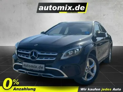 Gebraucht Mercedes GLA200 Urban 156 PS (114 kW) 2020 Kosmosschwarz  metalliclack SUV