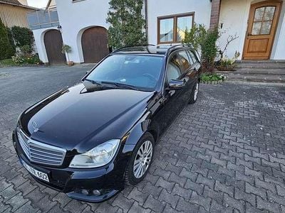 Usata Mercedes C220 Elegance 170 CV (125 kW) 2012 Nero Station wagon