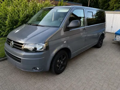 Gebraucht VW T5 174 PS (127 kW) 2011 Grau Van