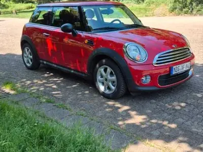 Gebraucht Mini ONE 98 PS (72 kW) 2011 Rot Kleinwagen