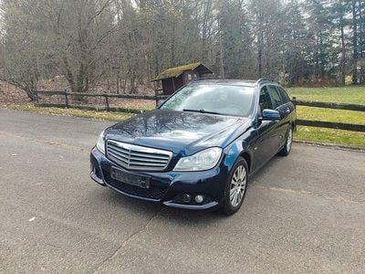 Usata Mercedes C200 Avantgarde 136 CV (100 kW) 2011 Blu Berlina