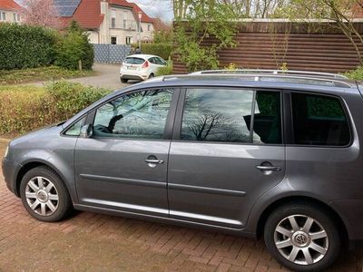 gebraucht VW Touran Highline 2.0 TDI