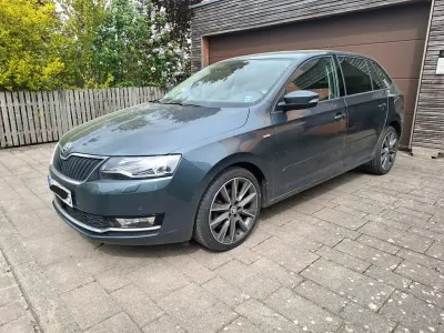 Gebraucht Skoda Rapid Drive 125 PS (91 kW) 2017 Grau Kleinwagen