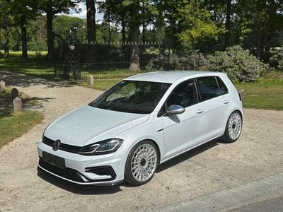 Second-hand VW Golf VII R 485 CP (356 kW) 2017 Argintiu Berlinǎ