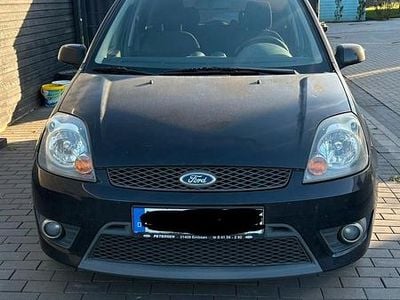 Gebraucht Ford Fiesta 69 PS (50 kW) 2007 Schwarz Kleinwagen