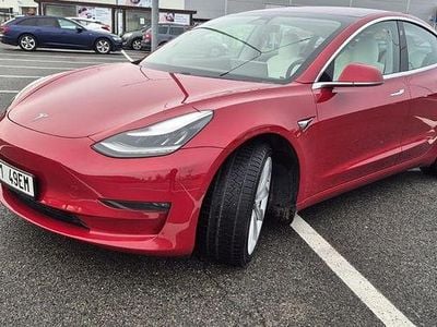 Rot Gebraucht 2019 Tesla Model 3 Limousine | 19.500 € (Fairer Preis)
