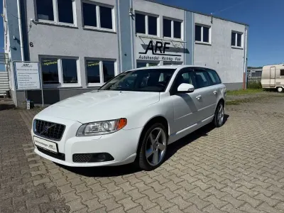 Occasion Volvo V70 Momentum 238 ch (175 kW) 2008 Blanc Break