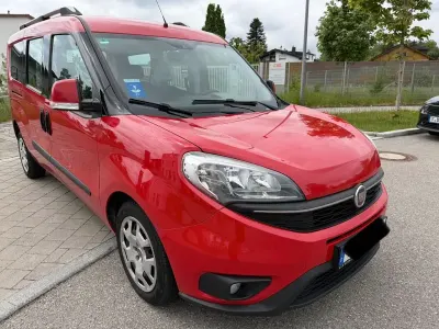 Gebraucht Fiat Doblò 120 PS (88 kW) 2017 Rot Van / Kleinbus