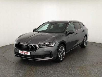 Gebraucht Skoda Superb 193 PS (141 kW) 2024 Grau Kombi