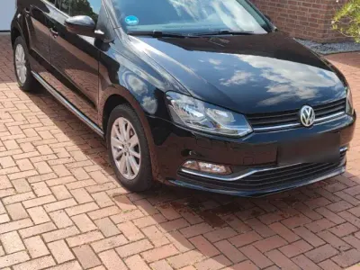 Gebraucht VW Polo 75 PS (55 kW) 2014 Schwarz Kleinwagen