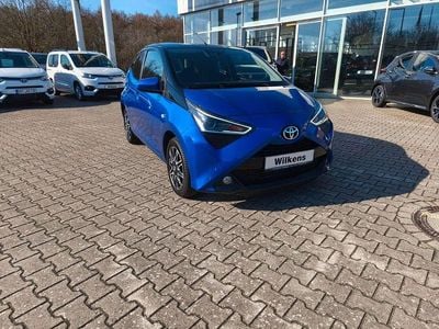 Usata Toyota Aygo X-clusiv 72 CV (52 kW) 2019 Blu Utilitaria