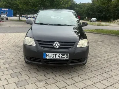 Gebraucht VW Fox 54 PS (39 kW) 2006 Schwarz Kleinwagen