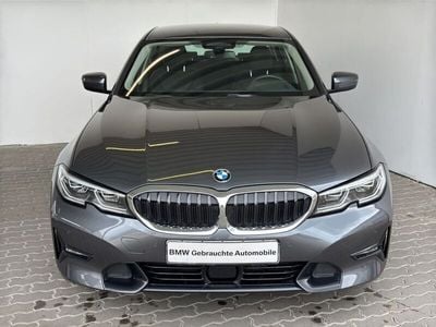 BMW 330e