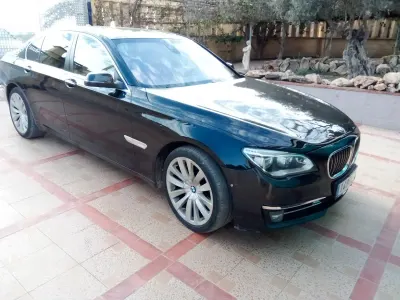 Gebraucht BMW 740 Comfort Edition 250 PS (183 kW) 2014 Limousine
