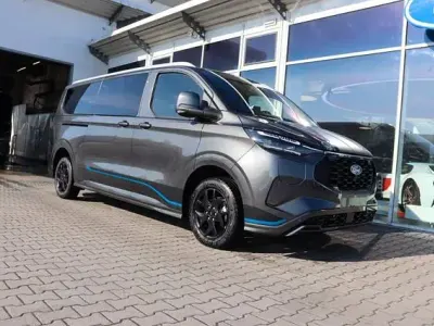 Neu Ford Tourneo Active 232 PS (170 kW) 2026 Digital aqua blue metallic Van / Kleinbus