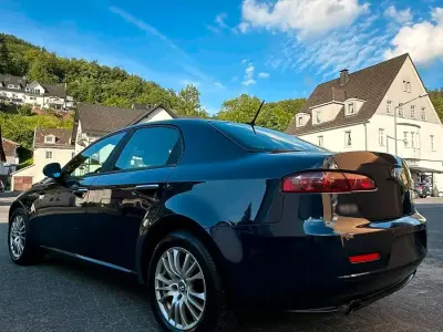 Gebraucht Alfa Romeo 159 185 PS (136 kW) 2009 Blau Limousine