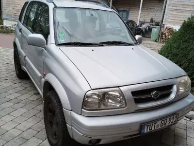 Gebraucht Suzuki Grand Vitara 144 PS (105 kW) 1998 Grau SUV