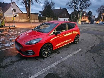 Gebraucht Ford Fiesta ST 200 PS (147 kW) 2021 Rot Kleinwagen