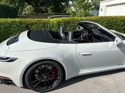 Porsche 911 Carrera GTS