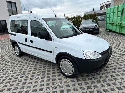 Gebraucht Opel Combo 90 PS (66 kW) 2008 Weiß Van / Kleinbus
