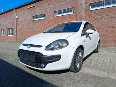 Gebraucht Fiat Punto Evo Life 69 PS (50 kW) 2011 Weiß Kleinwagen