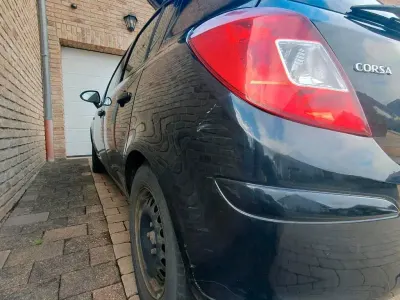 Używany Opel Corsa 80 KM (58 kW) 2009 Czarny Hatchback