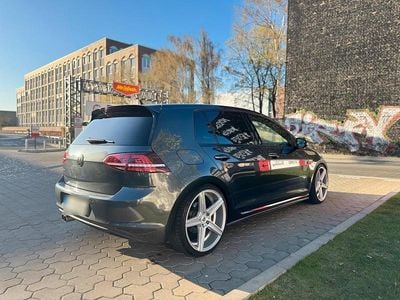 Gebraucht VW Golf VII GTD 184 PS (135 kW) 2016 Grau Limousine