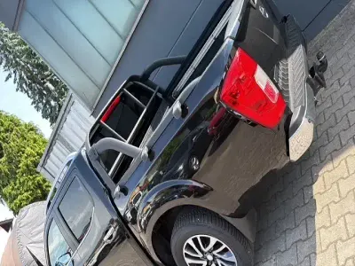 Gebraucht Nissan Navara 190 PS (139 kW) 2016 Schwarz Pickup