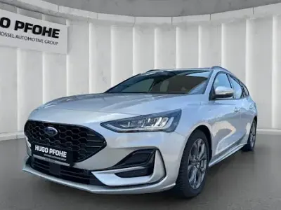 Gebraucht Ford Focus ST-Line 155 PS (114 kW) 2025 Moondust silver metallic Kombi
