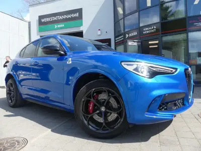 Gebraucht Alfa Romeo Stelvio Quadrifoglio 510 PS (375 kW) 2023 Colore esterno blu misa (metallic) SUV