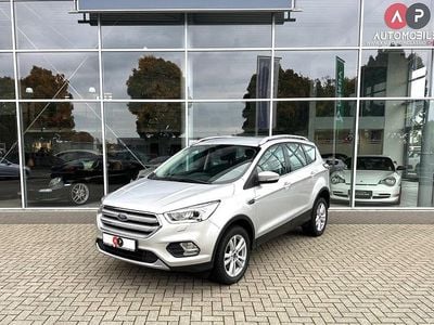 Gebraucht Ford Kuga 150 PS (110 kW) 2019 Silber SUV