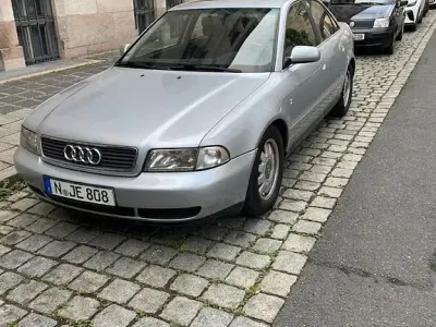 Gebraucht Audi A4 Ambiente 165 PS (121 kW) 1998 Silber Limousine