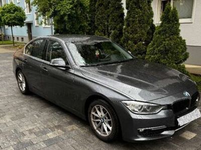gebraucht BMW 320 d F30 Luxury Line