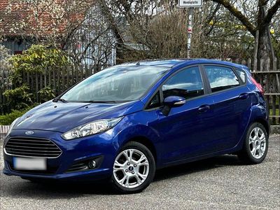 Second-hand Ford Fiesta 101 CP (74 kW) 2014 Albastru Hatchback