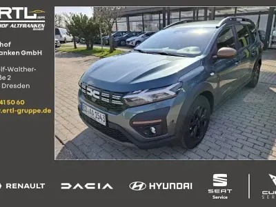 Gebraucht Dacia Jogger Extreme 158 PS (116 kW) 2025 Grün Van / Kleinbus