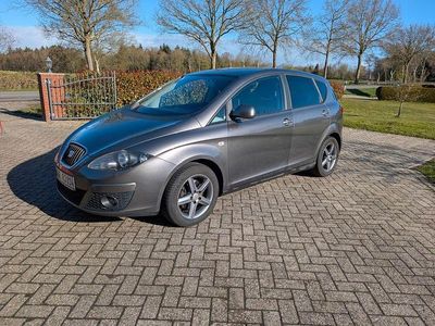 Gebraucht Seat Altea 105 PS (77 kW) 2014 Grau Van / Kleinbus