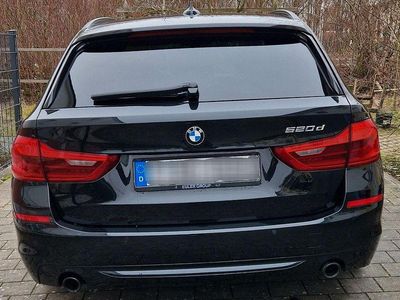Gebraucht BMW 520 Sport Line 190 PS (139 kW) 2017 Schwarz Kombi